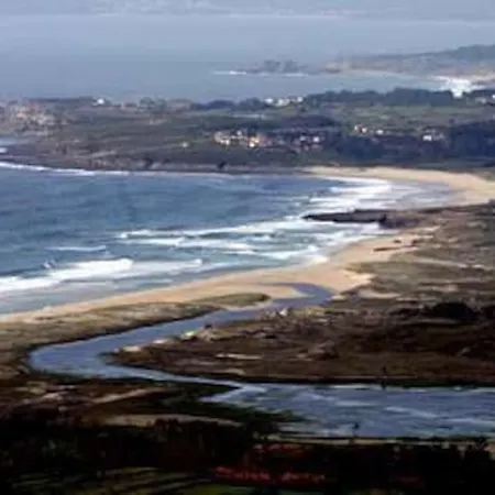 Casa De Playa Y Montana Дом отдыха A Carballa